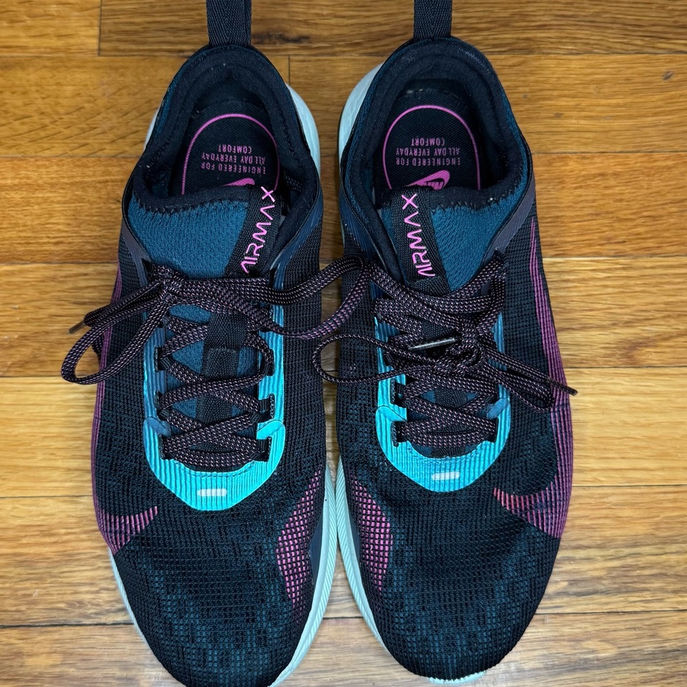 Nike  Air Max Women's Sneakers Black and Teal